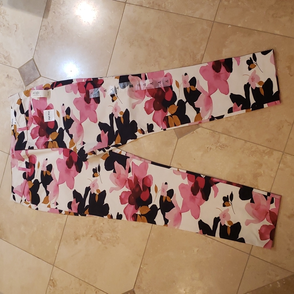 Old Navy Pixie High Rise Floral Pants